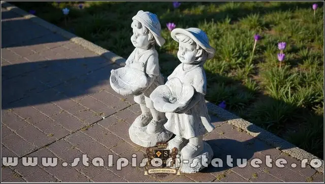 Statuete hranitoare de pasari, gri antichizat, model S111.