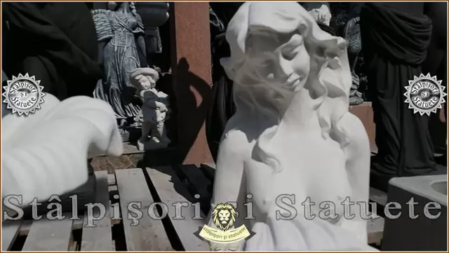 Statueta sirena cu scoica, alb marmorat, model S49.