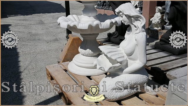 Statueta sirena cu scoica, alb marmorat, model S49. - Imagine 4