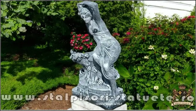 Statueta jardiniera flori, gri patinat, model J12.