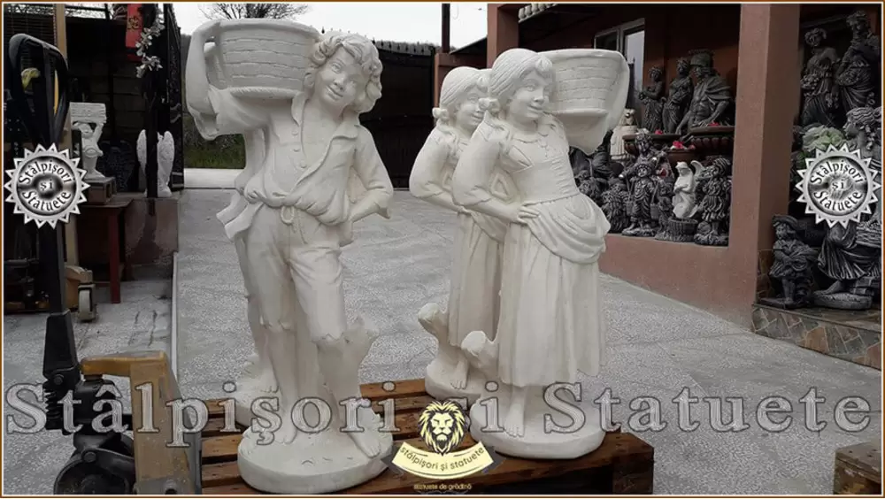 Set statuete copii cu cosulete, alb marmorat, model J3,J4. - 1