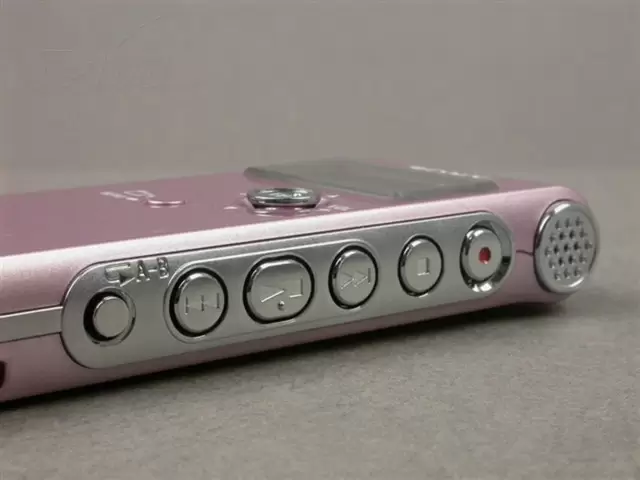 ROZ reportofon SONY ICD-UX70 pink cu garantie