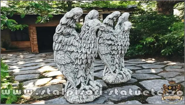 Statueta vultur, acvila, soim, uliu, gri patinat, model S13.