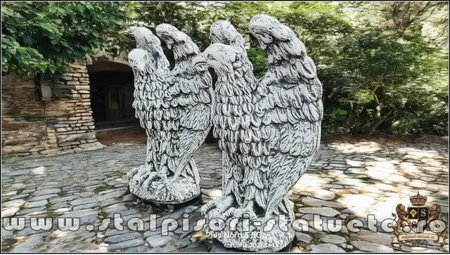 Statueta vultur, acvila, soim, uliu, gri patinat, model S13.