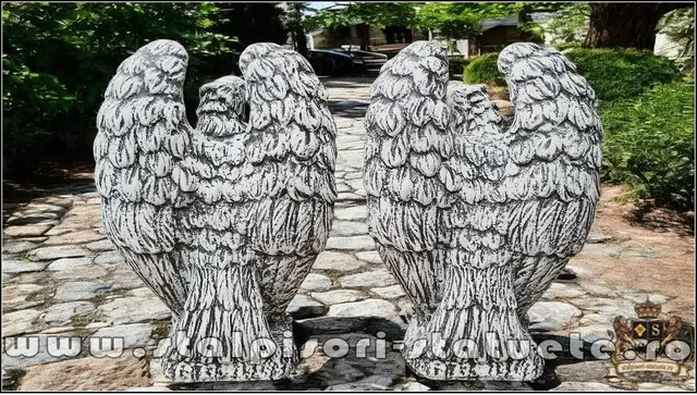 Statueta vultur, acvila, soim, uliu, gri patinat, model S13.