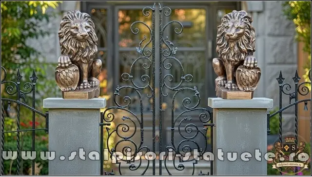 Statuete set lei mici, aramiu patinat, model S2.