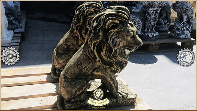 Statueta leu in sezut, auriu patinat, model S46. - Imagine 3