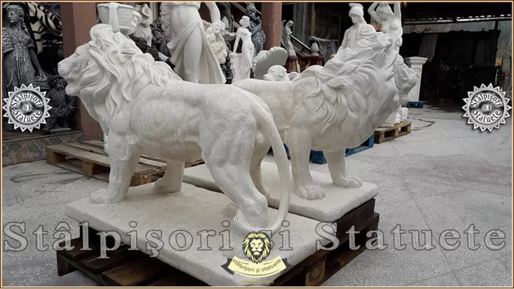 Statueta leu mare in picioare, alb marmorat, model S33. - 2