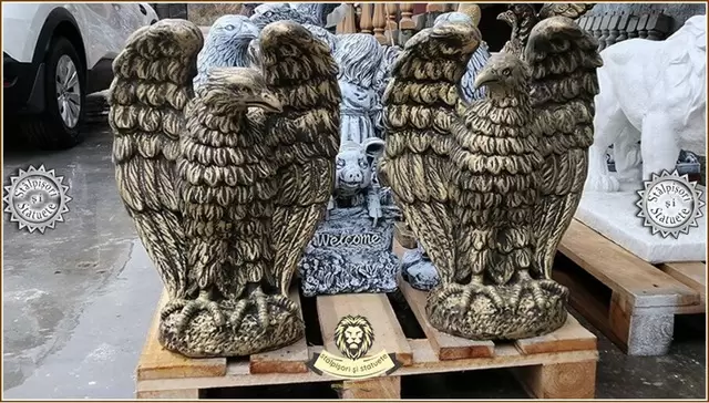 Statueta vultur, acvila, soim, uliu, auriu patinat, model S13.