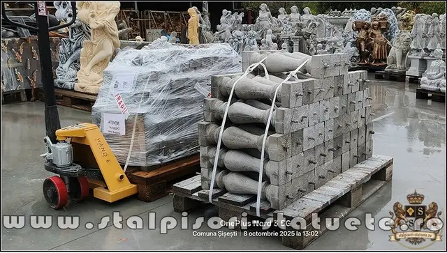 Stalpisori, balustri, popici, mosoare, din beton, model B8.