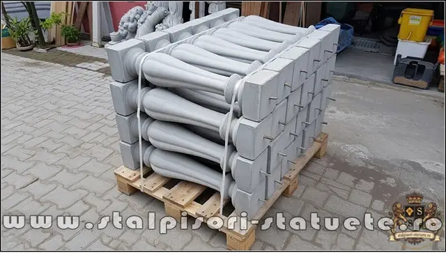Stalpisori, balustri, popici, mosoare, din beton, model B13.
