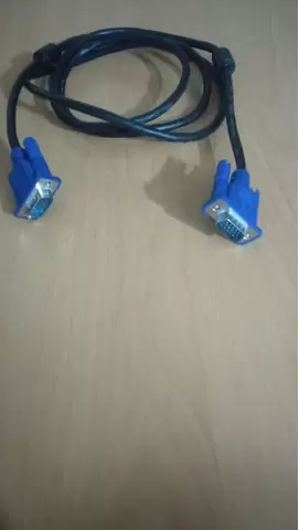Vand 2 Cabluri VGA 15 pini pentru conectare PC la monitor