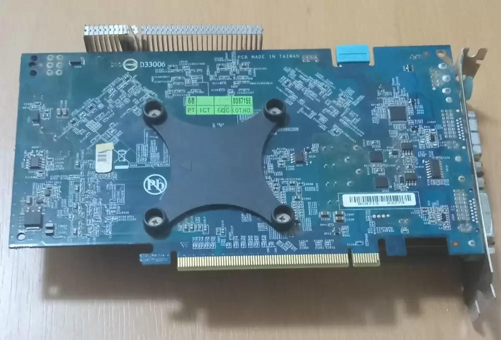 Vand Placa Video Gigabyte GV-NX96T512HP. GPU NVIDIA GeForce - 6