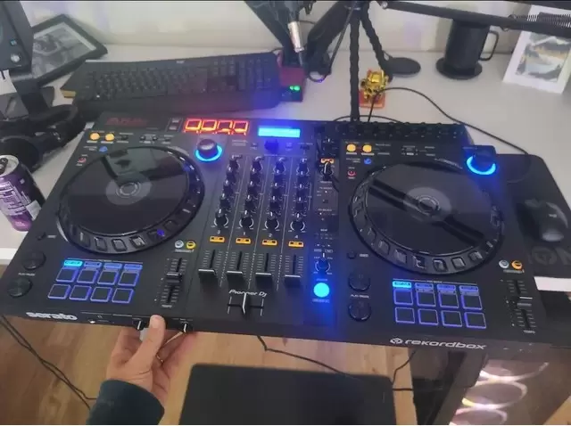De vanzare Controller DJ Pioneer DDJ-FLX6 cu 4 canale pentru Rekordbox