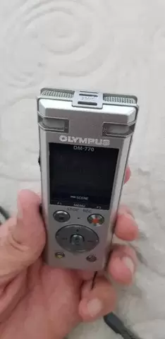 Reportofon profesional 3 microfoane OLYMPUS DM-770