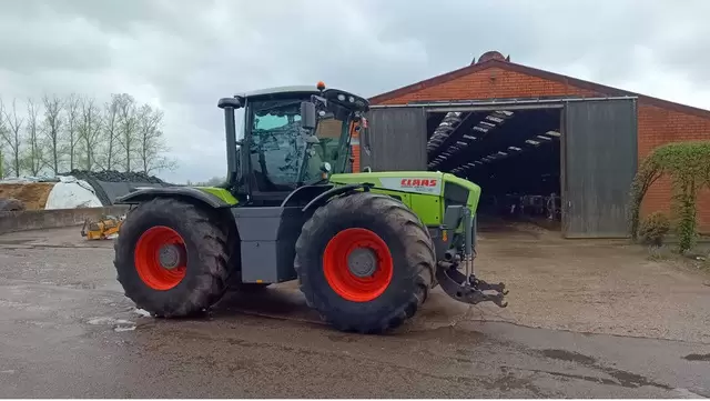 Tractor Claas Xerion 3800 VC