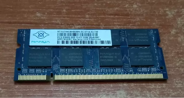 Vand Memorie RAM Laptop,Nanya 1 GB DDR2