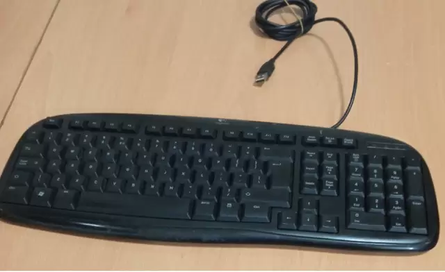 Vand Tastaturi pentru PC.