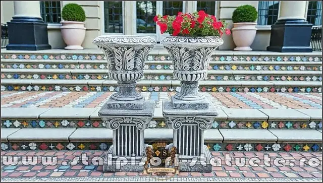 Set soclu cu vaza, gri patinat, model S64-V3.