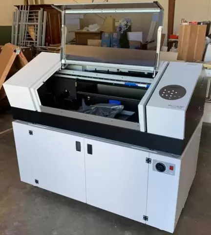 Roland VersaUV LEF2-300 UV Flatbed Printer