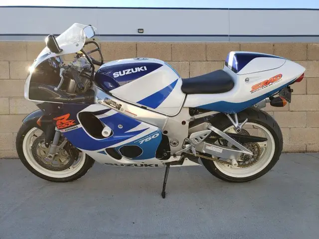 PIESE suzuki gsxr 600 / 750 SRAD