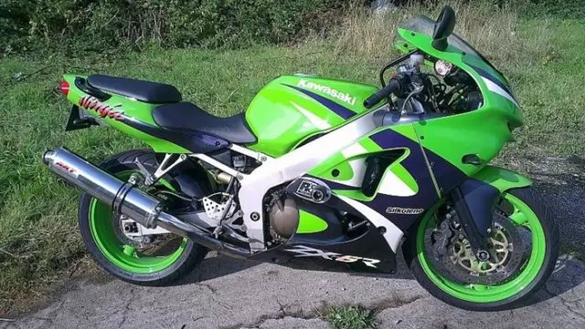 PIESE kawasaki zx 6 r