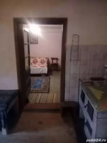 Casa cu 2 Camere, Curte , Loc Talagiu, Arad