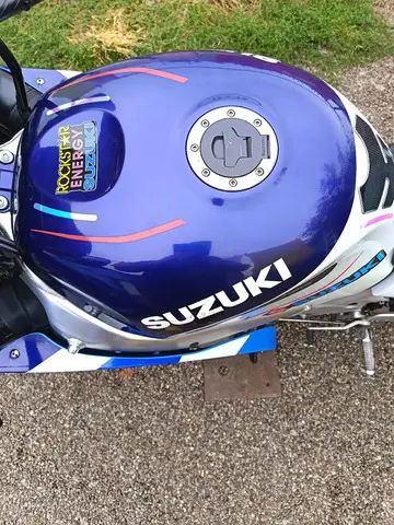 REZERVOR / suzuki / gsxr / 600 / 750 / SRAD