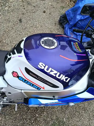 REZERVOR / suzuki / gsxr / 600 / 750 / SRAD