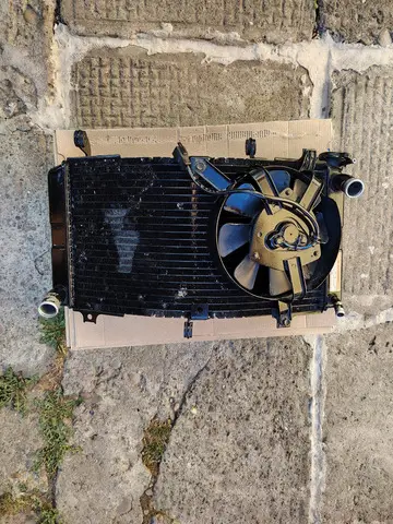 RADIATOR suzuki gsxr 600 / 750 SRAD