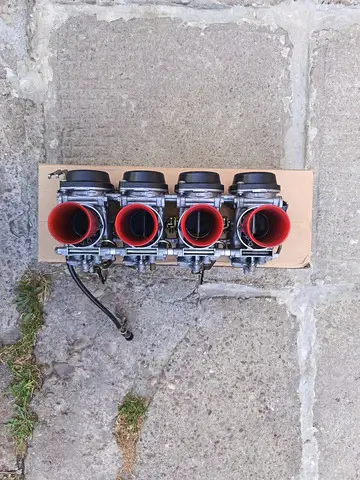 CARBURATOARE suzuki gsxr / 600 / SRAD