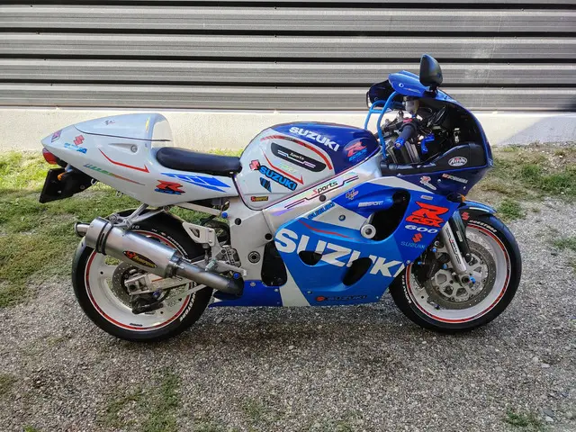 CARENE suzuki gsxr 600 / 750 SRAD