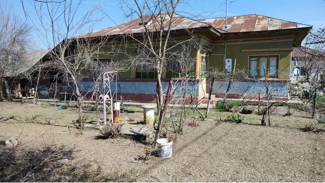 Vand casa + teren 40 km de Bucuresti