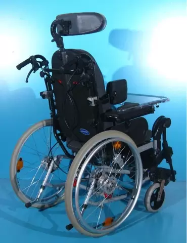 Scaun cu rotile Invacare / latime sezut 38 cm