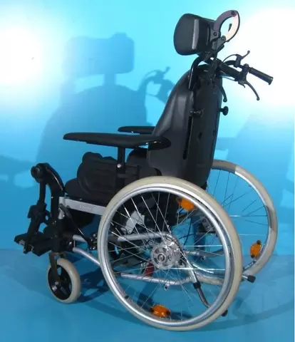 Scaun cu rotile Invacare / latime sezut 38 cm