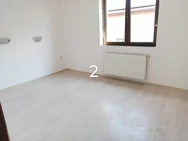 Apartament 2 camere cu loc de parcare