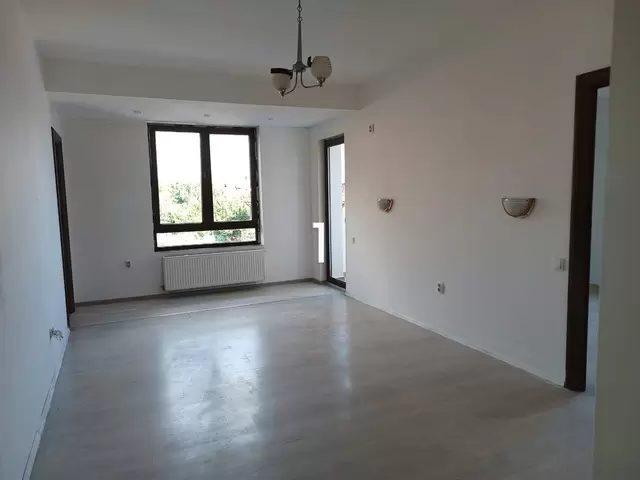 Apartament 2 camere cu loc de parcare