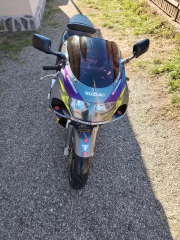 SUZUKI GSXR 750 ! stare BUNA