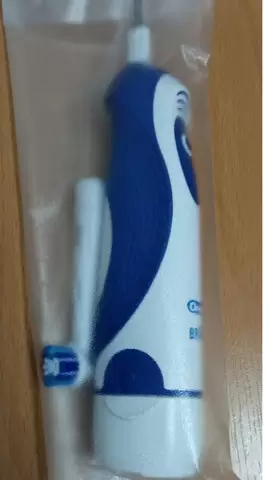 Vand Periuta de dinti Braun oral B.