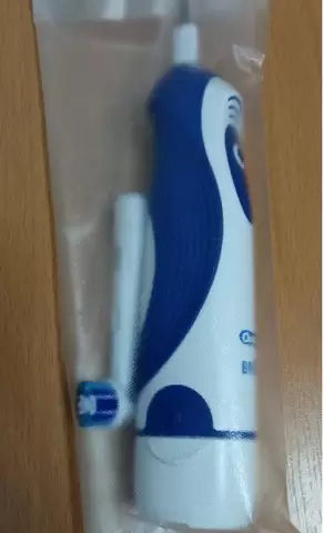 Vand Periuta de dinti Braun oral B.