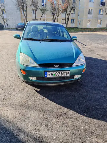 Vand Ford Focus Ghia Mk1, 1.6 16 Valve, Benzina.