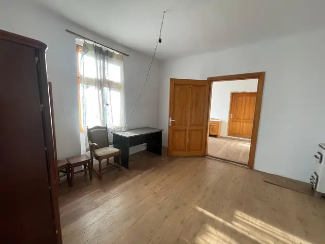 Inchiriez casa cu teren Rasnov