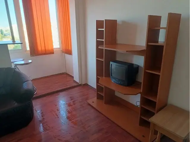 Vanzare apartament 2 camere aleea Baiutz