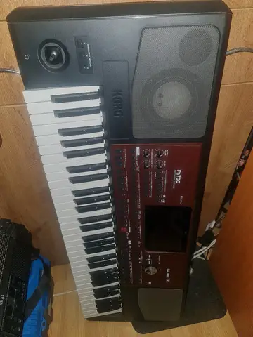 Vand Korg Pa700/trepied Millenium nou/husa Korg