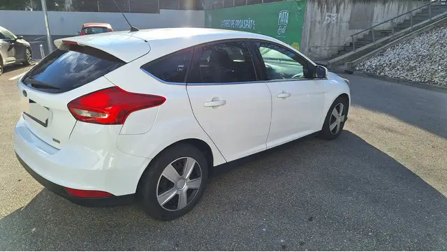 Vand Ford focus stare impecabila