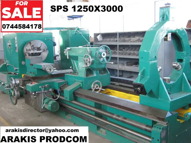 Vand diferite masini-unelte, strunguri, freze, etc