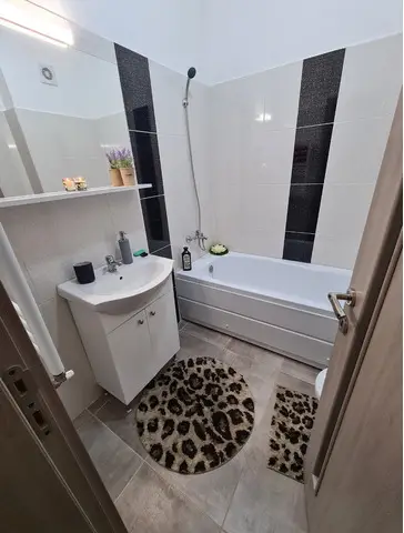 Apt. 2 camere de inchiriat cu loc de parcare, Weiner Palada