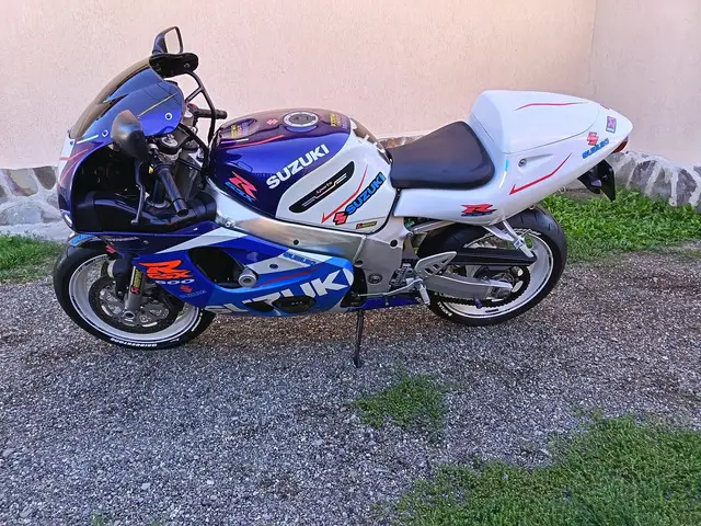 SUZUKI GSXR 600 ! ca NOU