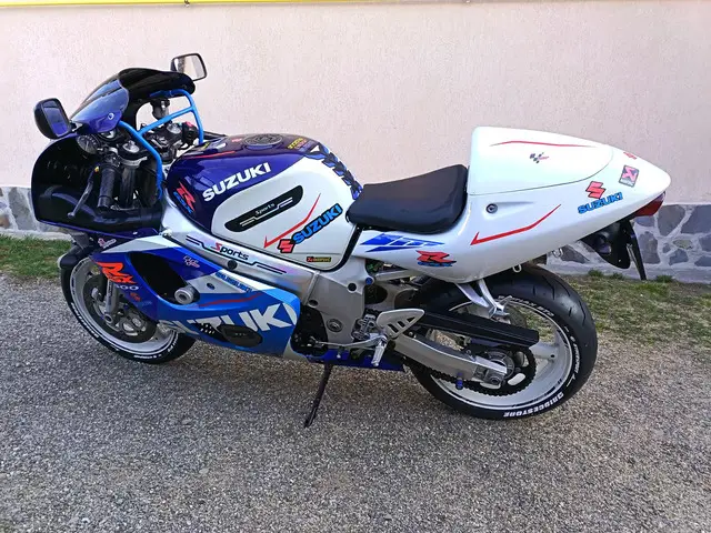 SUZUKI GSXR 600 ! ca NOU