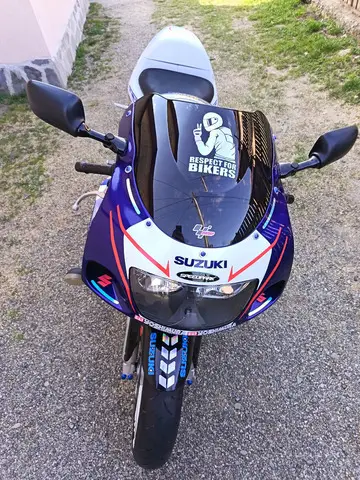 SUZUKI GSXR 600 ! ca NOU